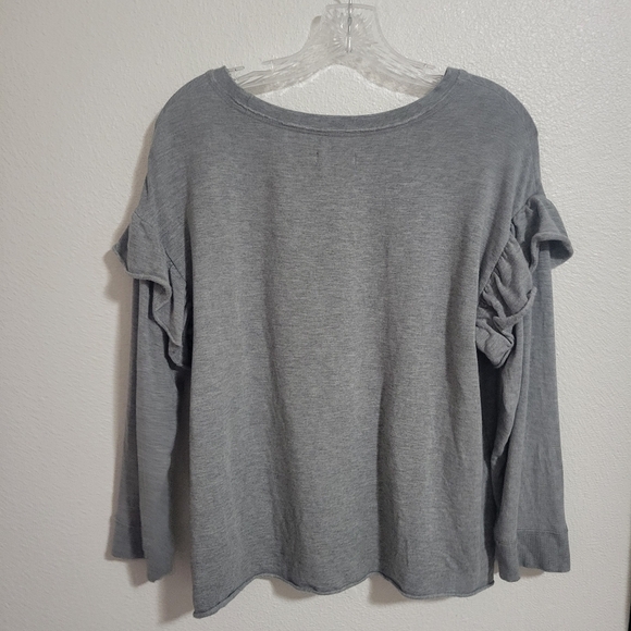 Ugg oversized ruffle raw hem size medium - Picture 9 of 11